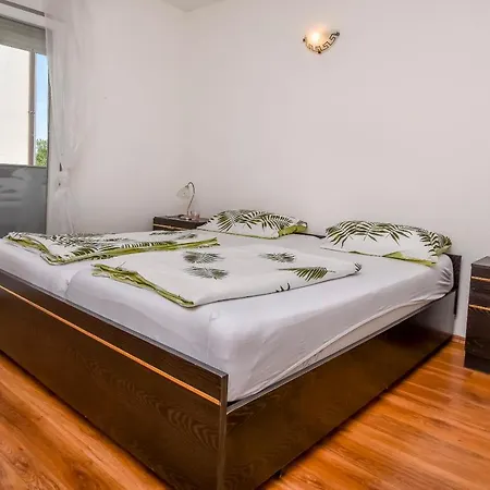 Juro * Рогозница