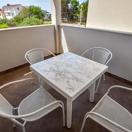 Juro Apartment