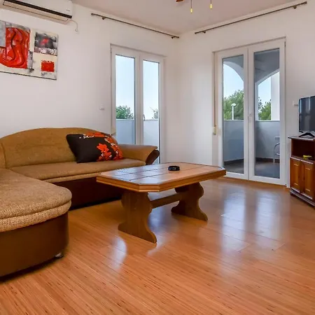 Апартаменты Juro Рогозница